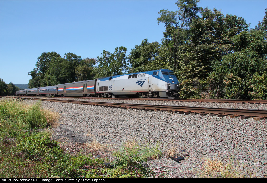 Amtak train 42 heads East at Milepost 116 toward Harrisburg